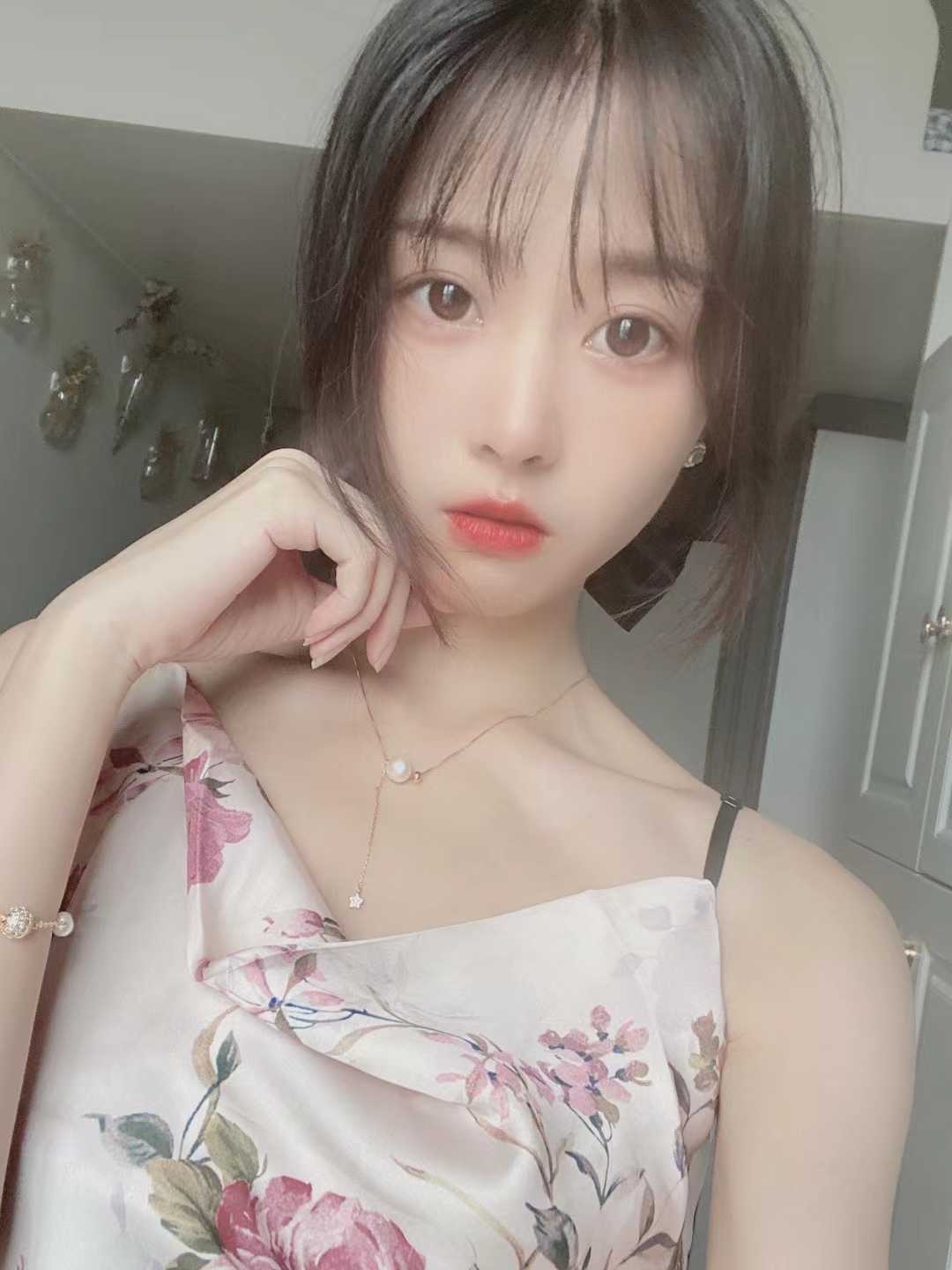 雨花区萝莉型兼职小美